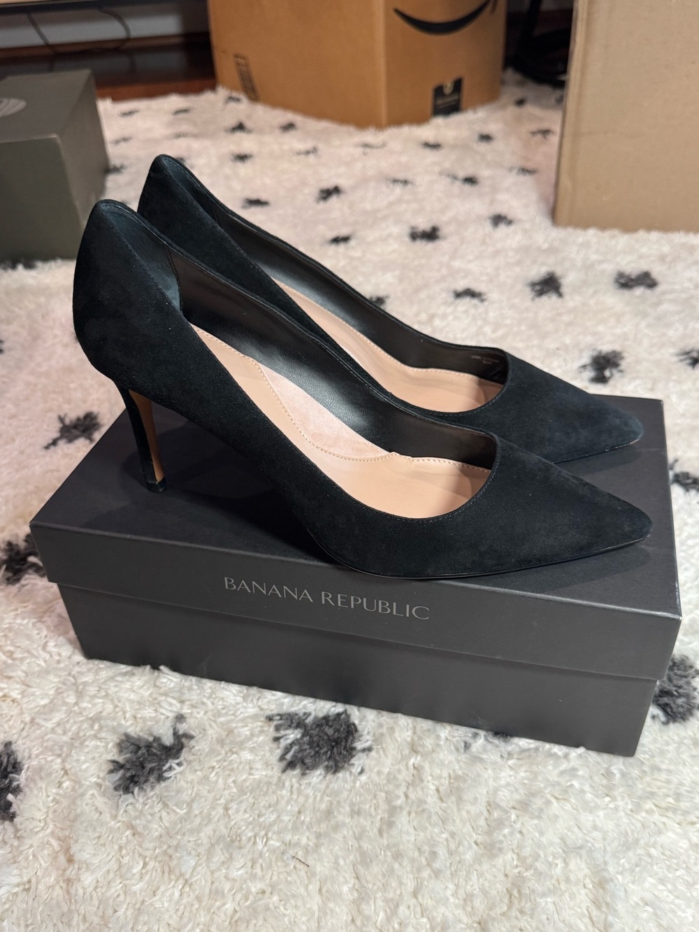 Banana Republic Madison Black Suede Pumps size 10.5